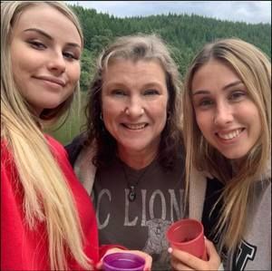 Meet your Posher, Becky